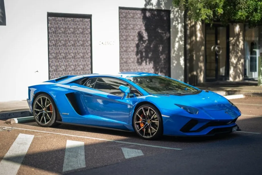 Zdjęcie Ile kosztuje prawdziwe Lamborghini? Ceny modeli i ukryte koszty