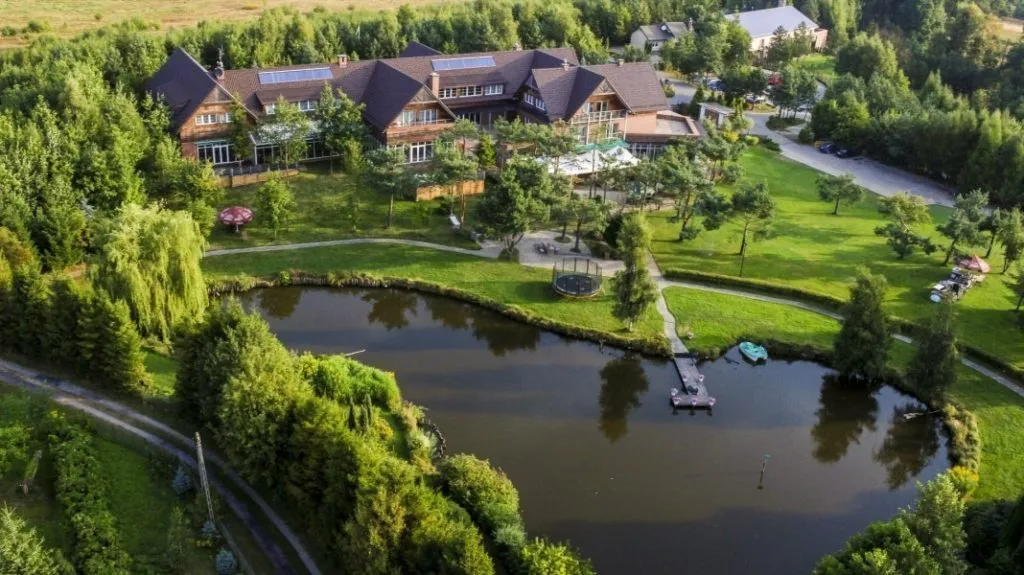 Zdjęcie Najlepsze hotele nad jeziorem w Kujawsko-Pomorskiem na relaksujący wypoczynek