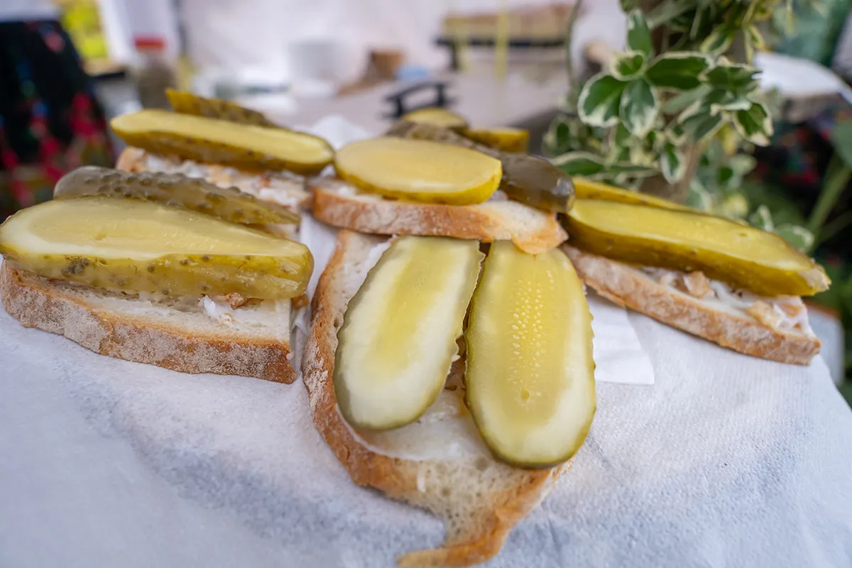 Zdjęcie Co zjeść w Łodzi? Odkryj najlepsze smaki i lokalne przysmaki