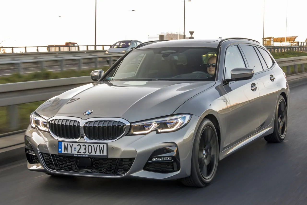 Zdjęcie BMW Kombi 3: Przegląd Modeli, Dane Techniczne i Opinie