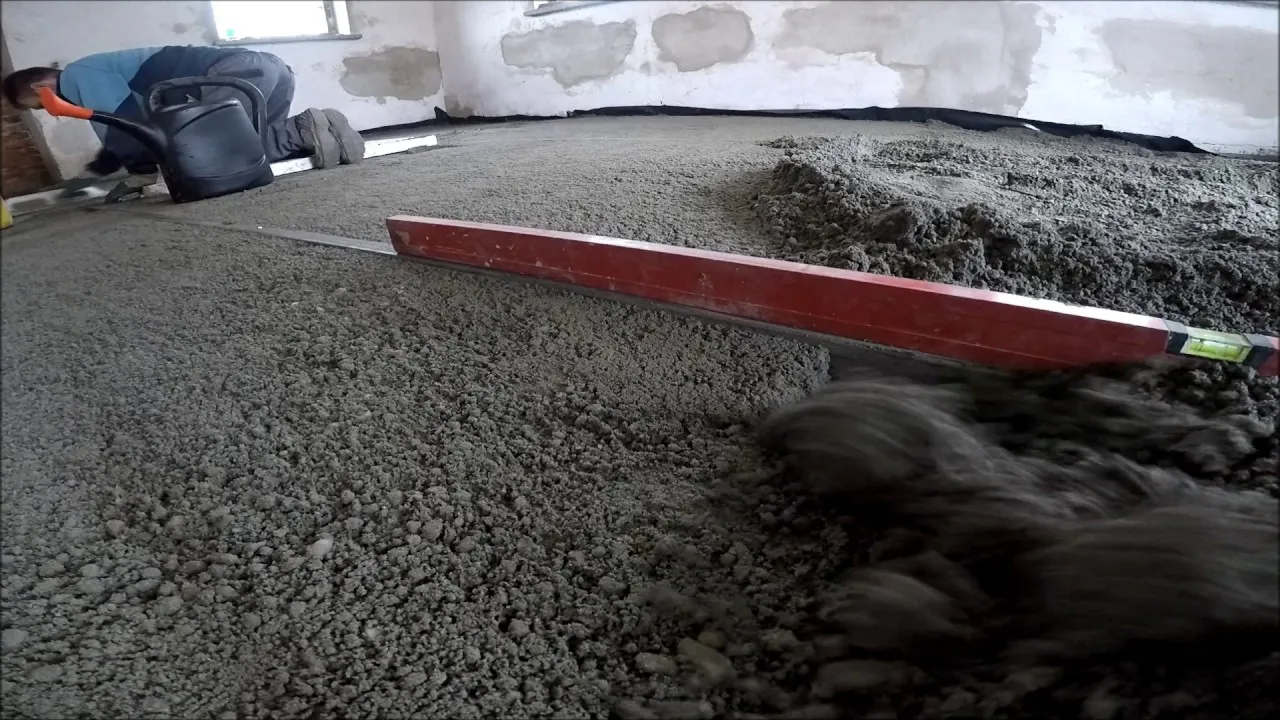 Zdjęcie Jak zrobić wylewkę betonową na ziemi bez błędów i oszczędności