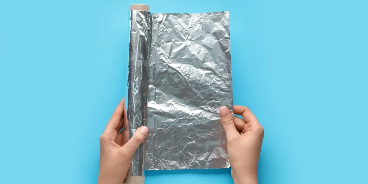 Zdjęcie Gdzie wyrzucić folię aluminiową, aby skutecznie dbać o środowisko