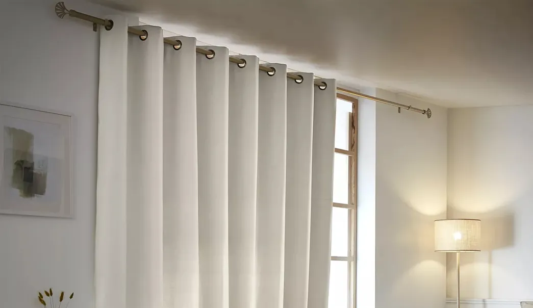 Zdjęcie Jaki karnisz na okno 150 cm? Oto długości, które musisz znać