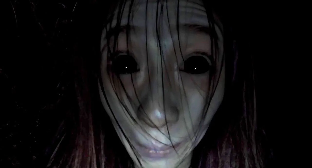 Zdjęcie Horrory Found Footage: Czym są i Dlaczego Przerażają Widzów?