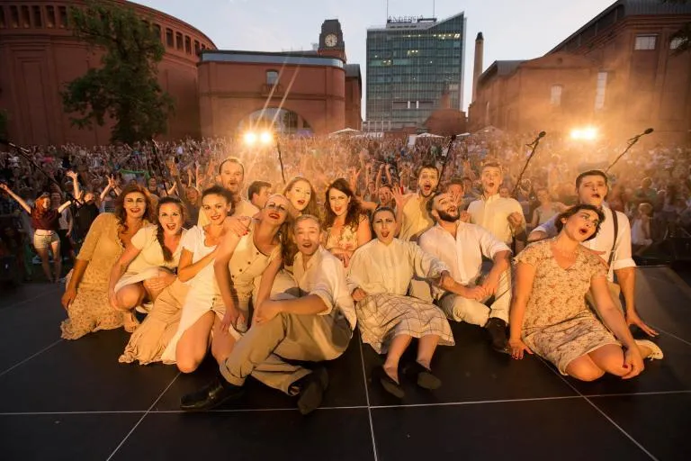 Zdjęcie Aktorzy Teatru Studio: Poznaj ich role i niezwykłe osiągnięcia