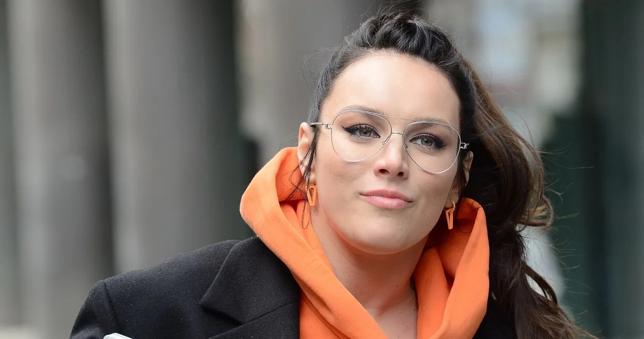 Zdjęcie Z kim jest Ewa Farna? Odkryj jej życie prywatne i rodzinę