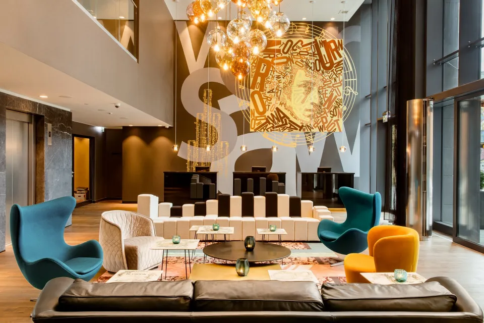 Zdjęcie Co to jest lobby w hotelu i jak wpływa na wrażenia gości