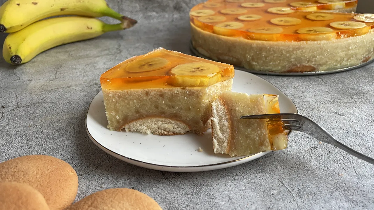 Zdjęcie Szybki przepis na ciasto bananowe bez pieczenia, które zachwyca smakiem