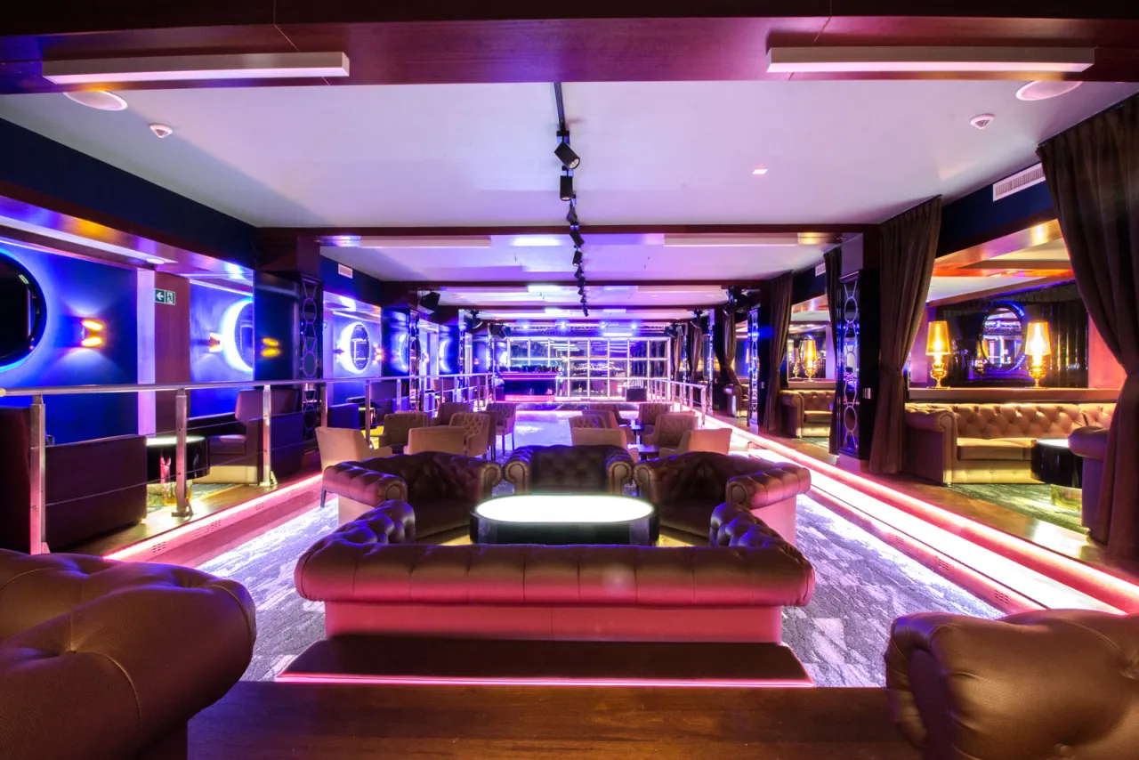 klub nocny kołobrzeg impreza