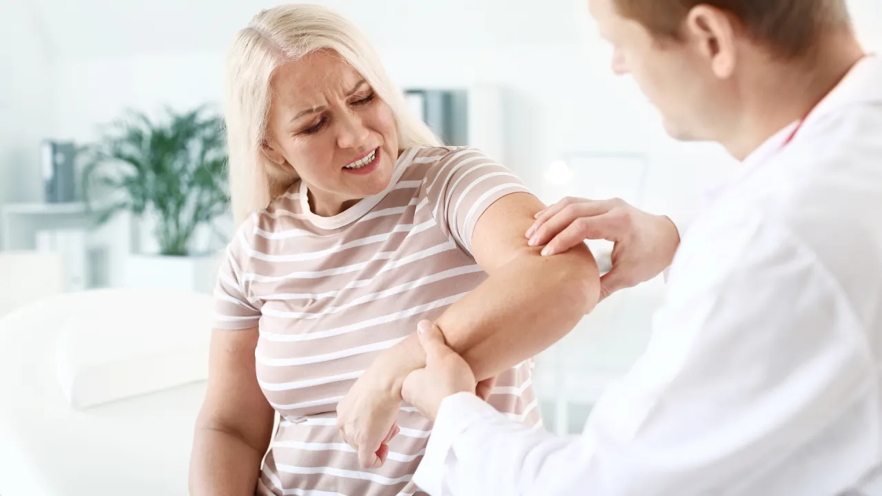 Pacjent z bólem stawów