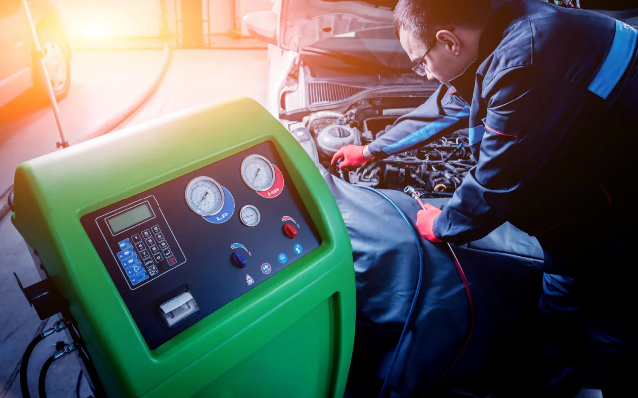 serwis klimatyzacji samochodowej maszyna