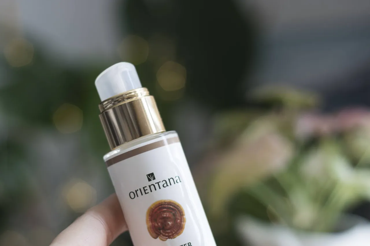 Orientana Booster Rozświetlający efekty na sk&oacute;rze