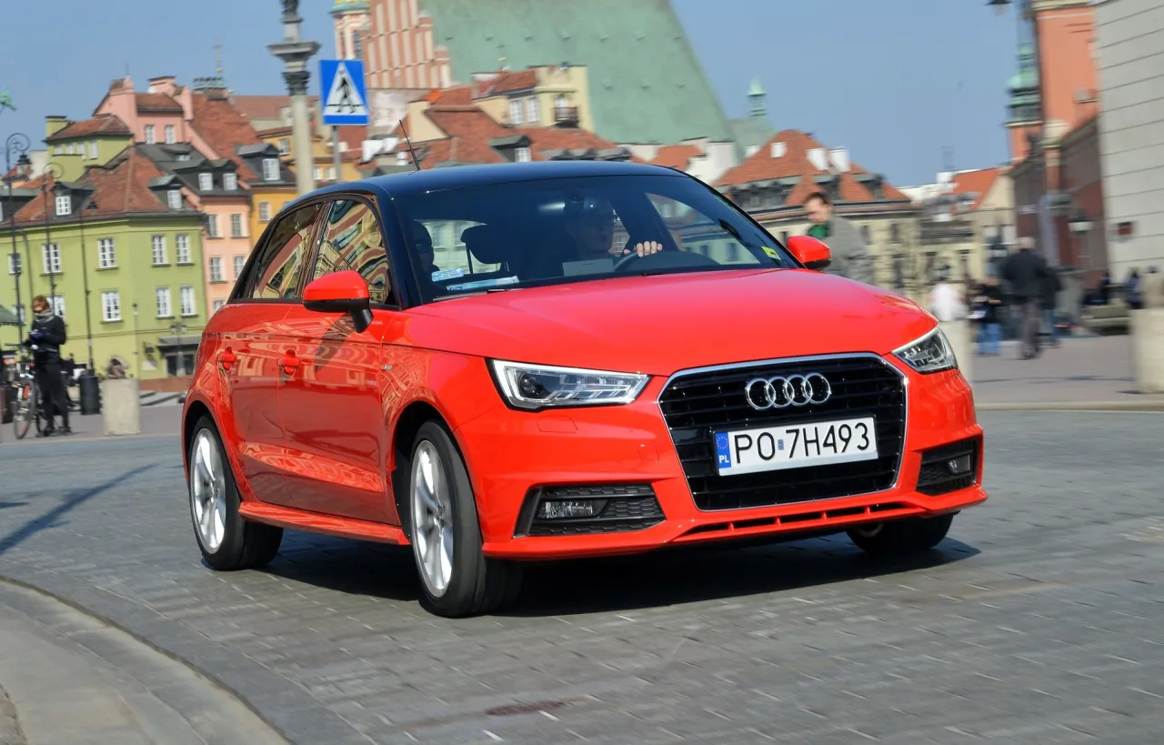 Audi A1 wnętrze kokpit