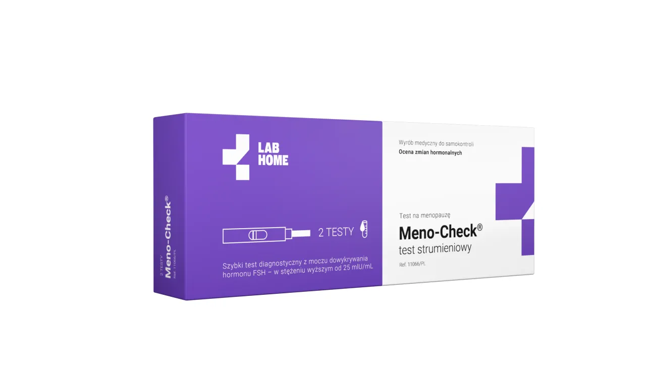 kobieta wykonująca domowy test menopauzy