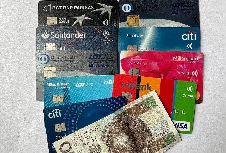 karta kredytowa vs gotówka mBank koszty