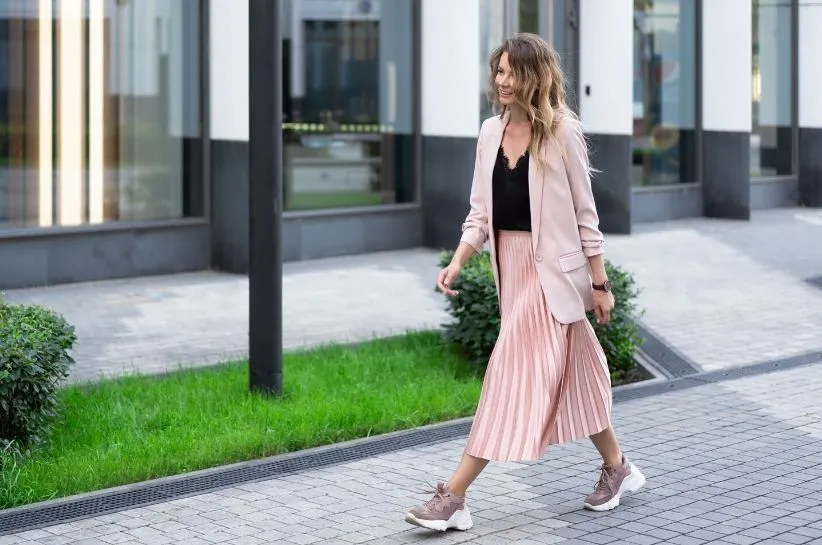 długa spódnica buty stylizacje proporcje