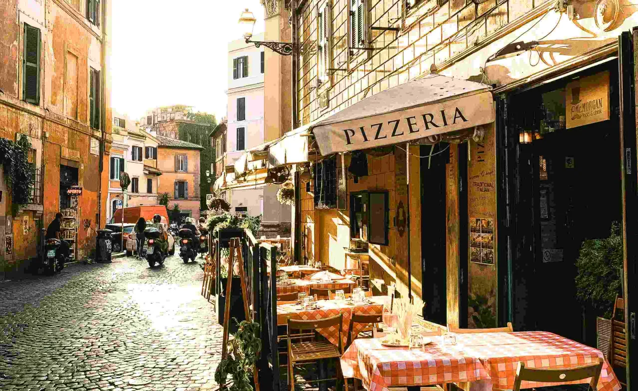 Uliczki Trastevere, restauracje Trastevere nocą