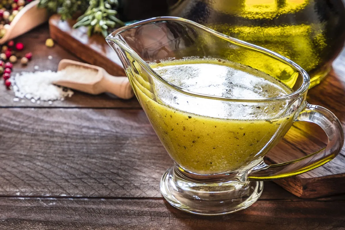 Składniki na sos winegret z musztardą