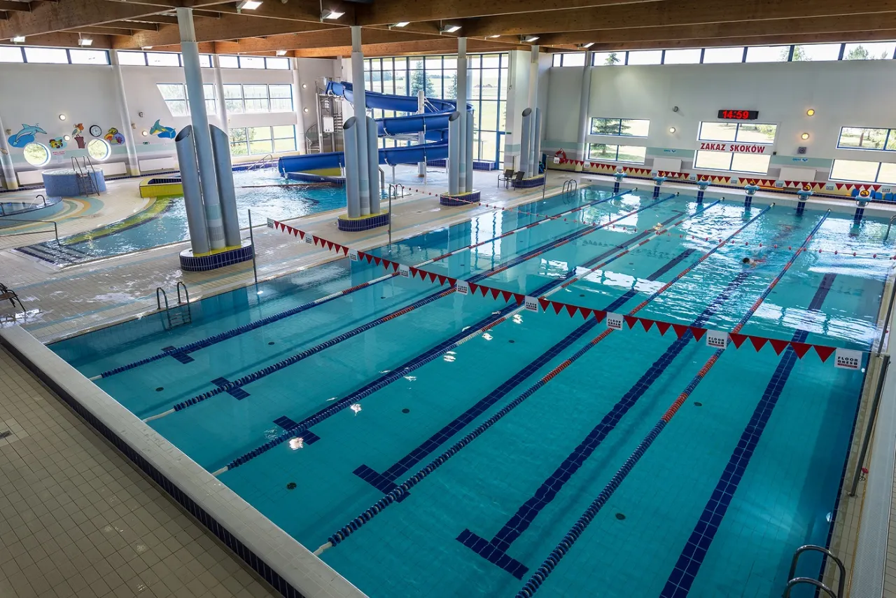 Baseny Brzeg Dolny DOSiR