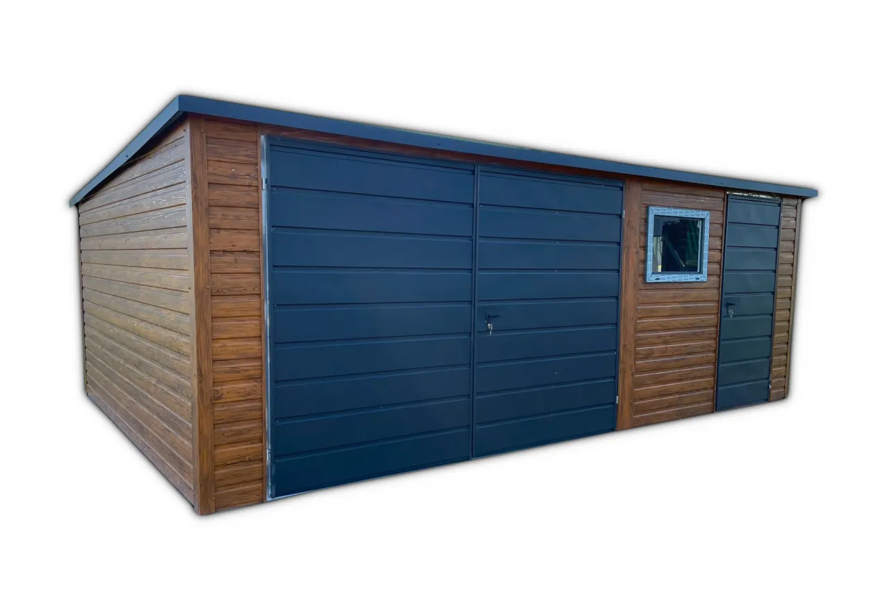 garaż wolnostojący drzwi nieocieplane