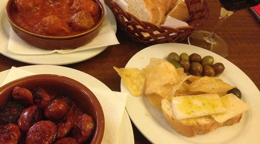 Tapas variadas Bar Minotauro