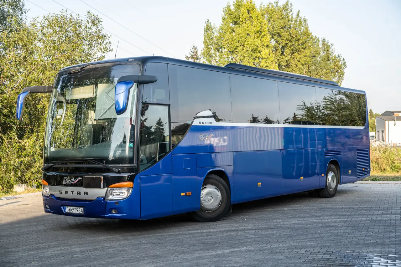 Bus z tablicą kierunkową Radom Kamis