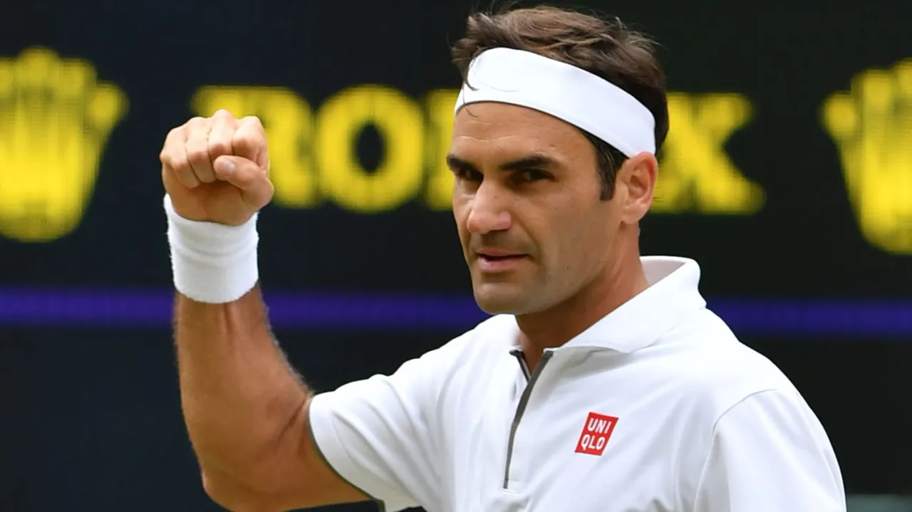 Tennisspieler mit Schweißband am Handgelenk