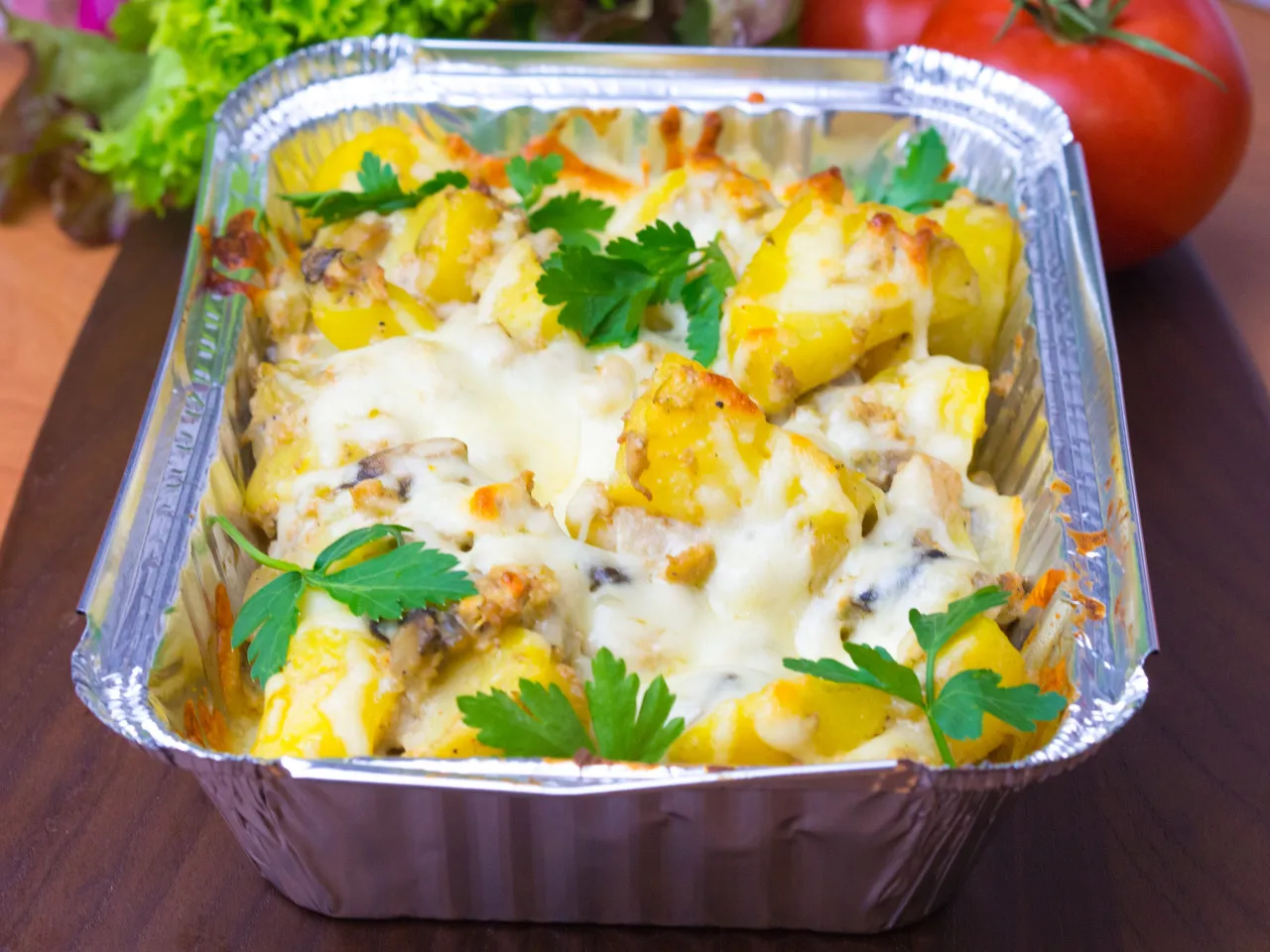 Wariacje zapiekanki ziemniaczanej z kurczakiem