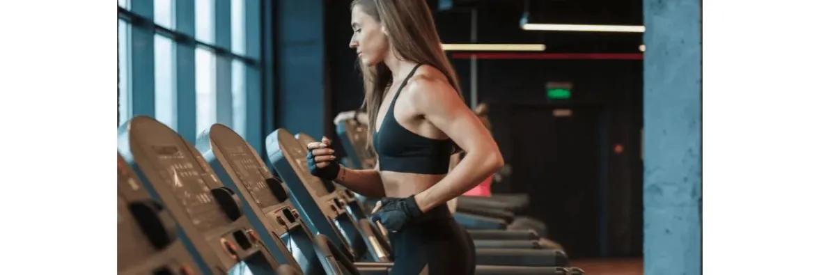 prawidłowa postawa bieganie na bieżni