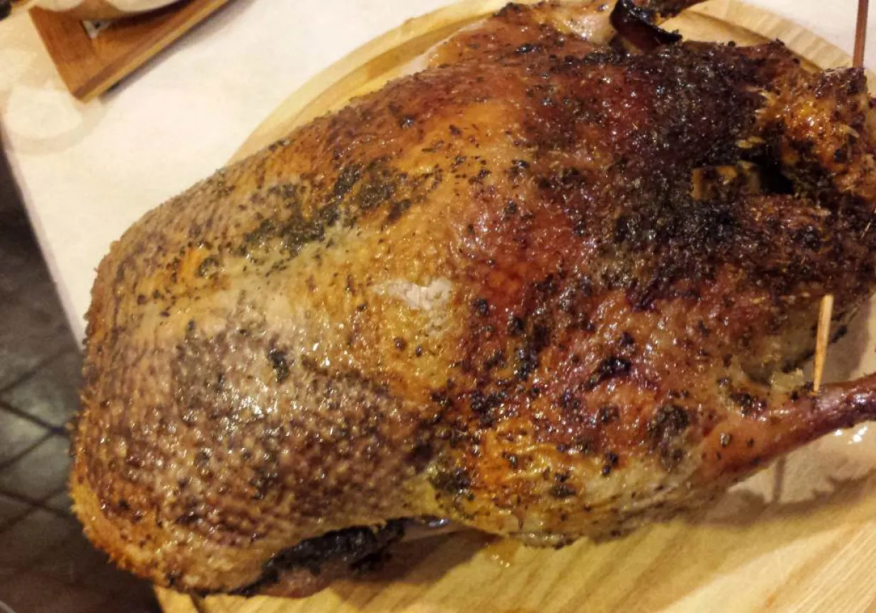 pieczona kaczka z jabłkami i majerankiem