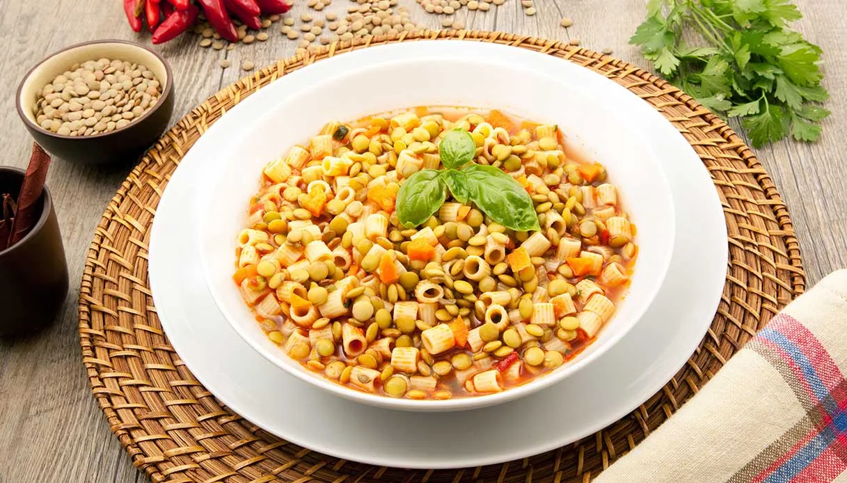 Minestra di lenticchie con pasta