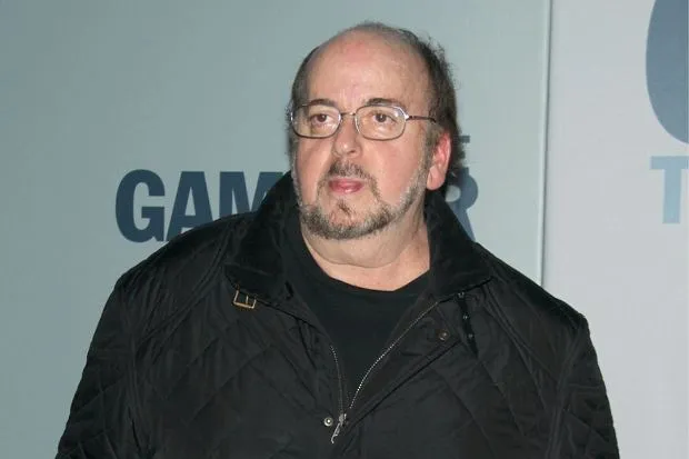 Reżyser w studiu montażowym