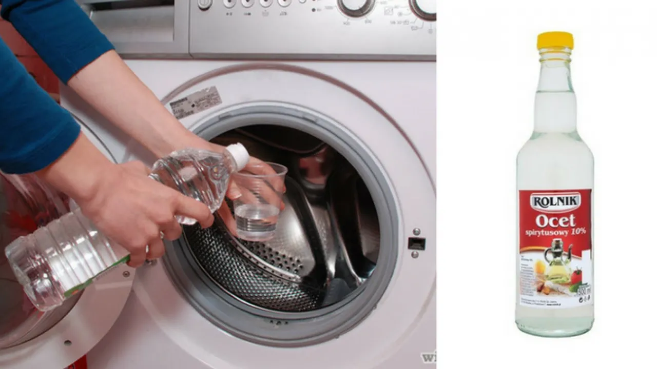 szklanka octu obok pralki
