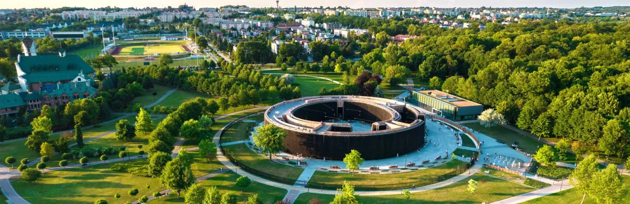 Busko-Zdrój Park Zdrojowy Tężnia Solankowa