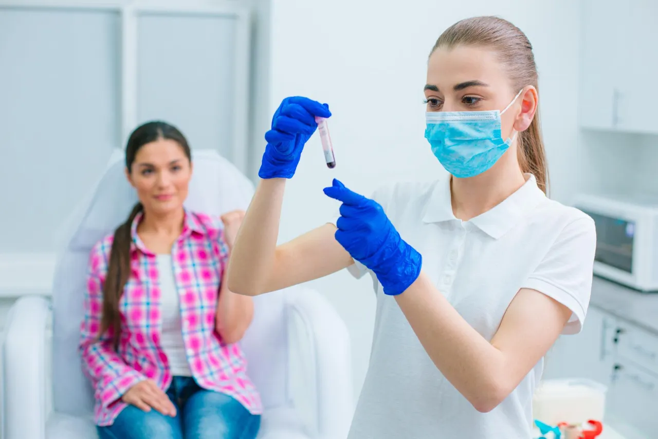 kobieta w ciąży badanie krwi