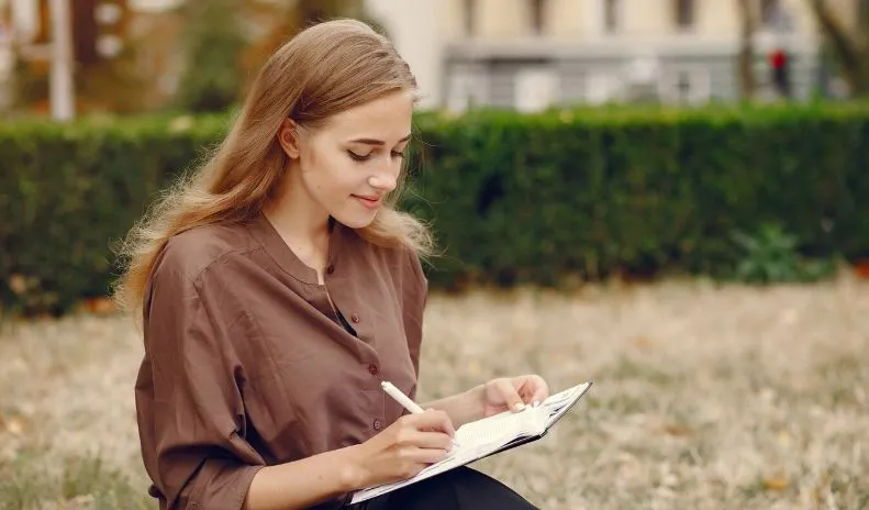 Zdjęcie Ile argumentów w rozprawce maturalnej? Odkryj optymalną liczbę
