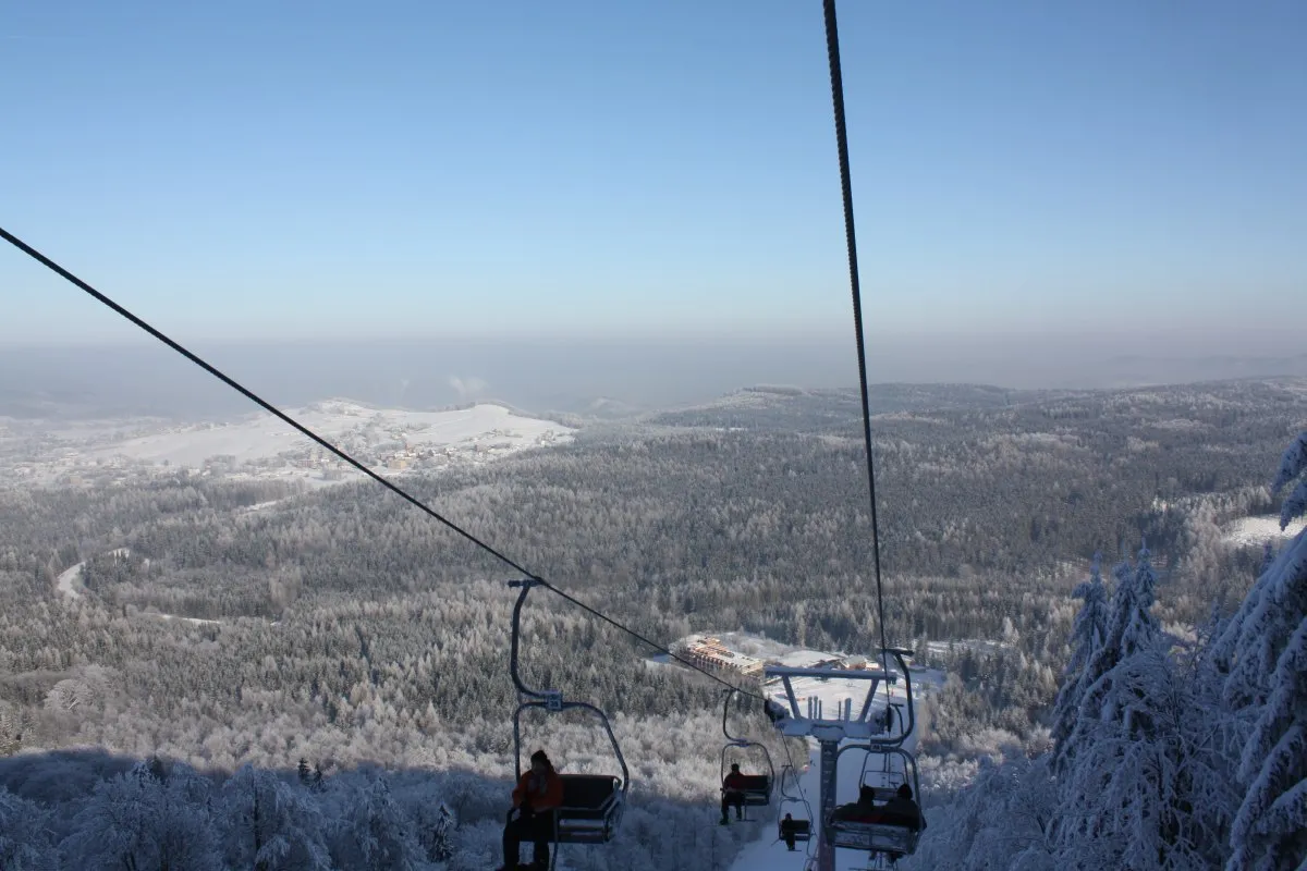Dzikowiec Boguszów-Gorce trasy wyciągi