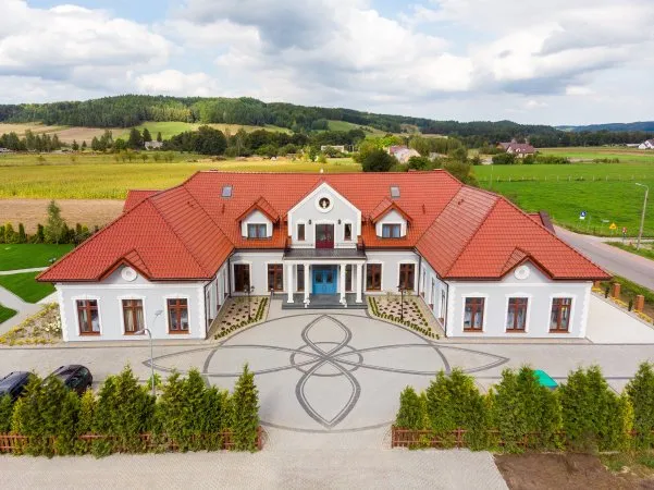 Dworek Czardasz Strzebielino sala weselna i ogród