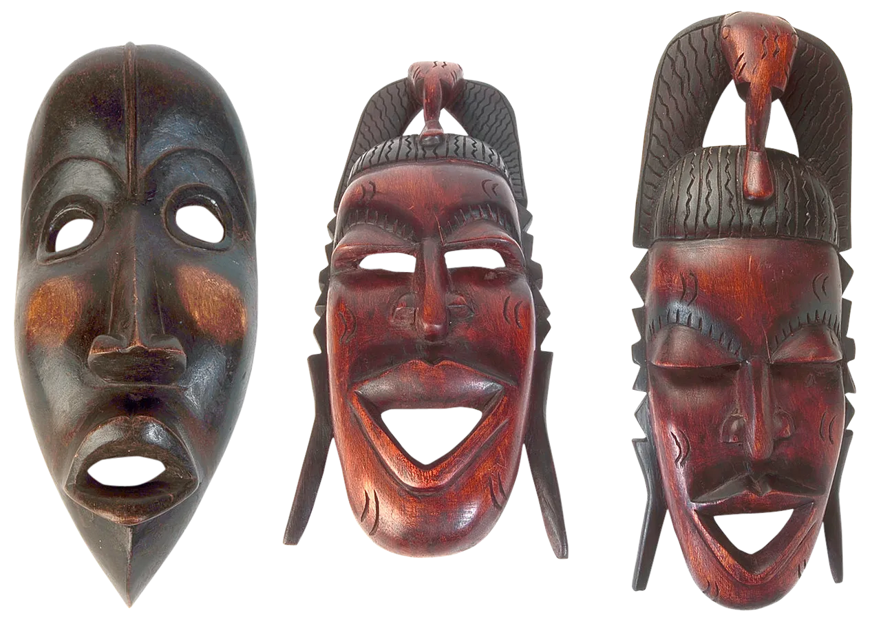 r&oacute;żnorodność afrykańskich masek rytualnych