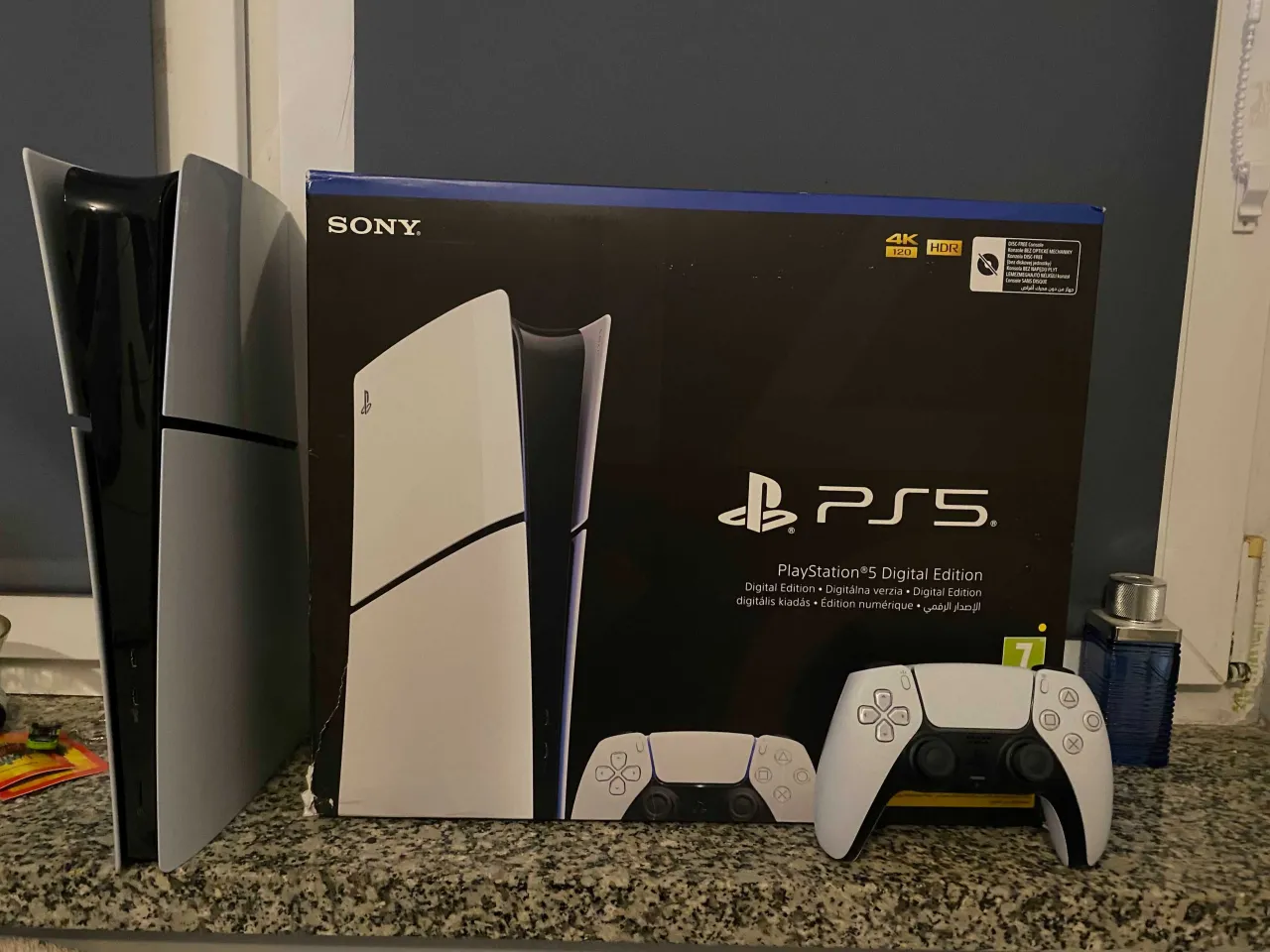 Używana konsola PS5 na sprzedaż