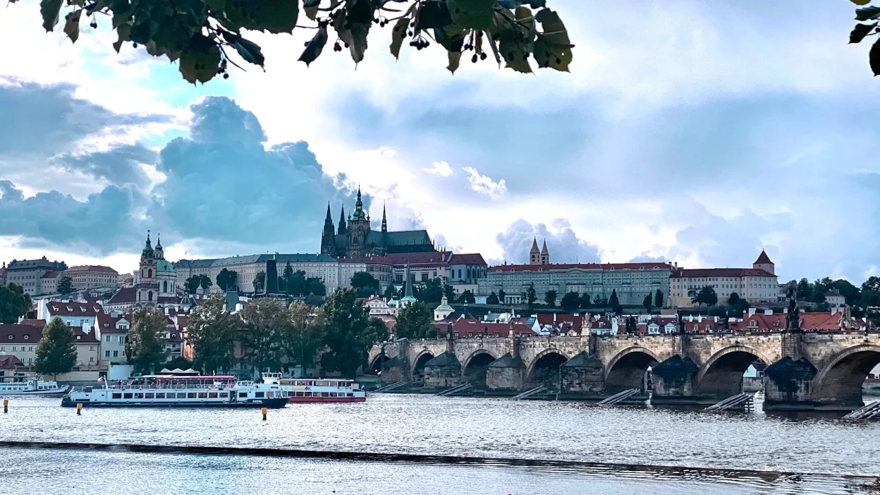 Spacer wzdłuż Wełtawy Praga atrakcje