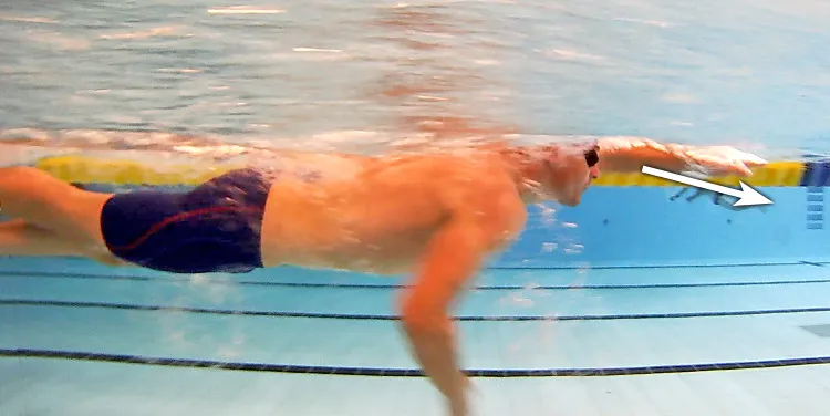 pływak kraul oddech pozycja głowy