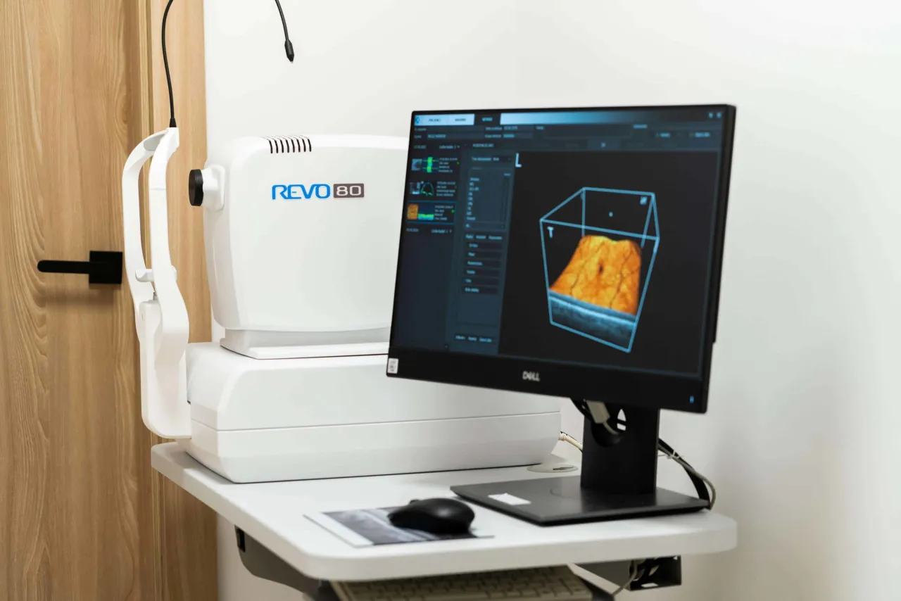 sprzęt diagnostyczny okulisty