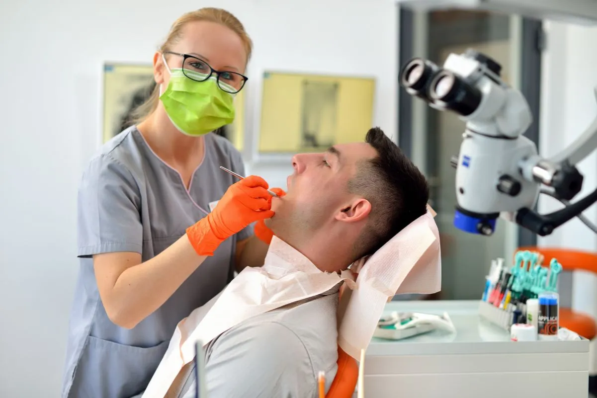 dentysta znieczulenie bez bólu