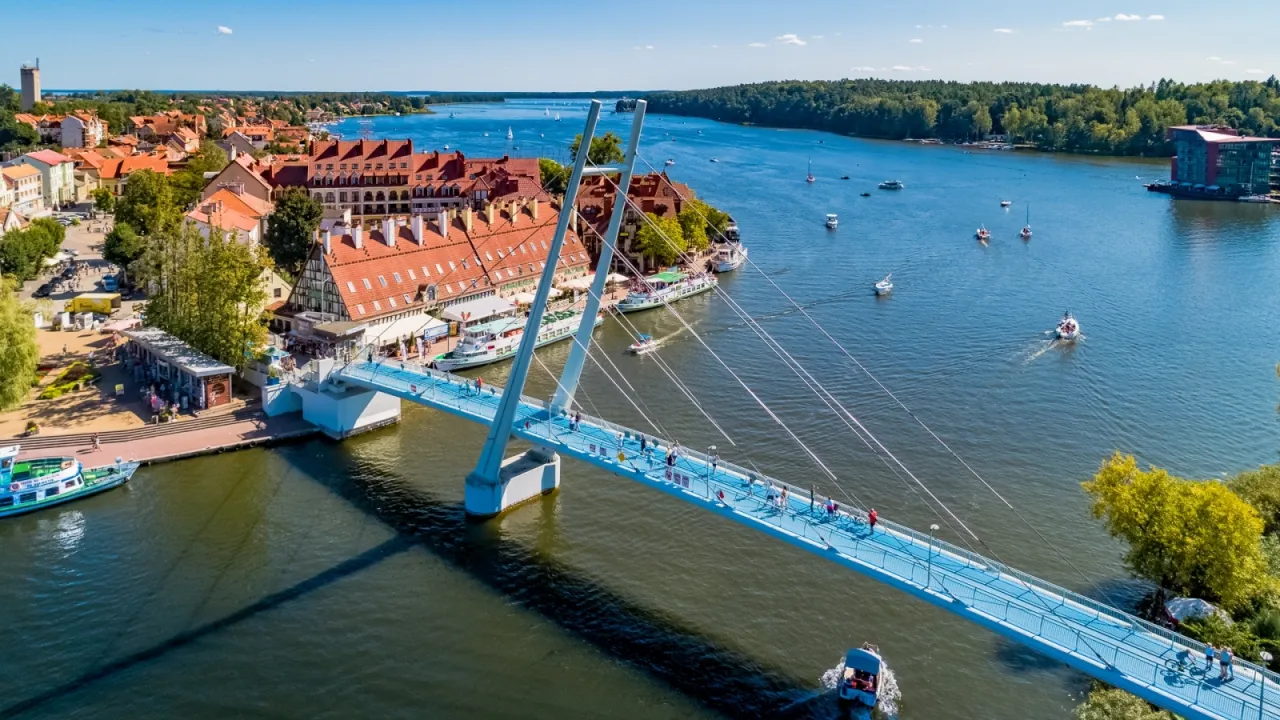 Mikołajki jeziora połączenia