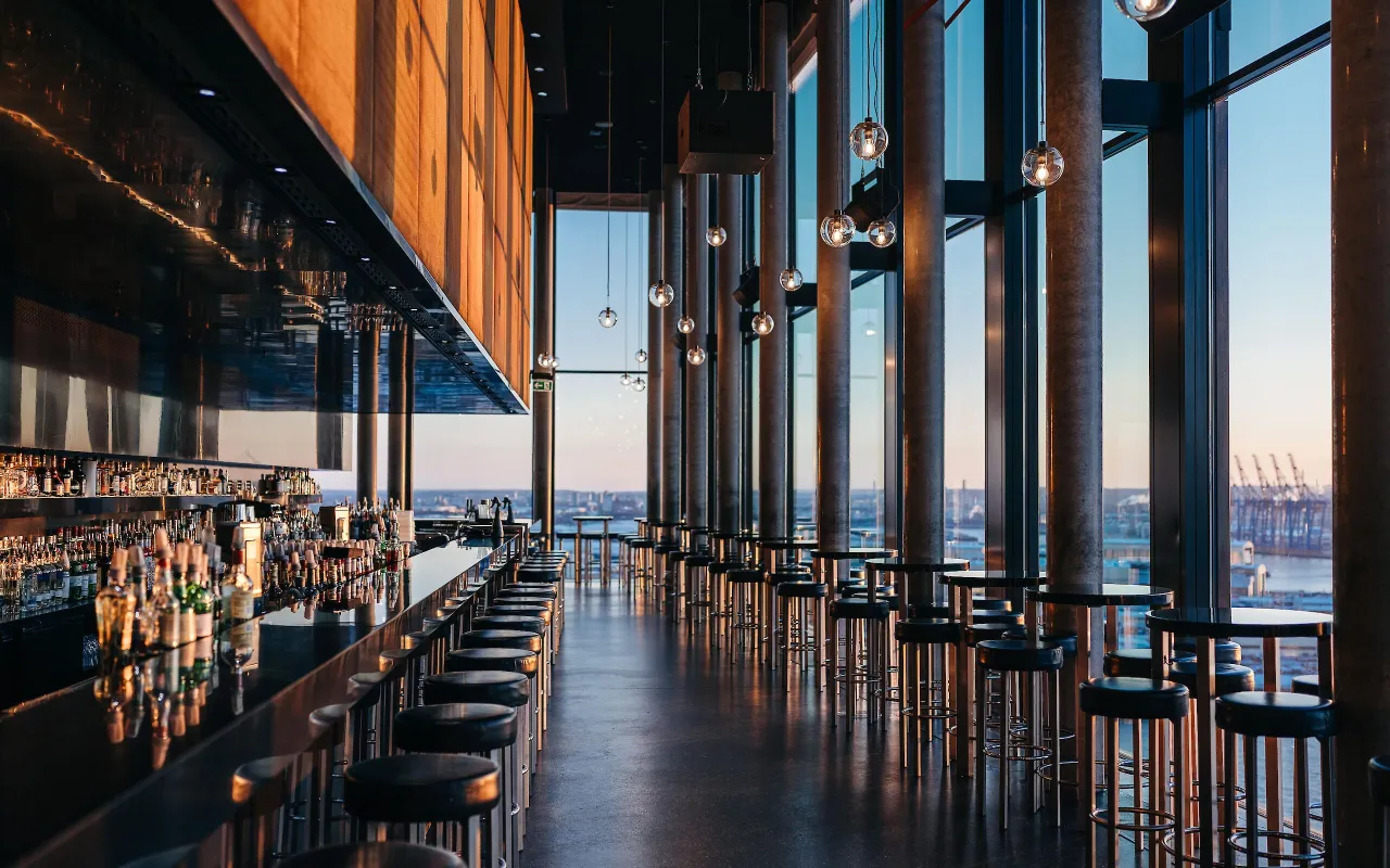 Skyline Bar 20up Empire Riverside Hotel Hamburg