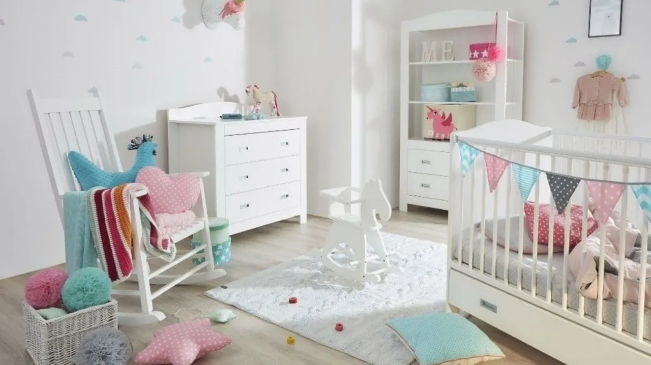 Pok&oacute;j dziecka zmieniający się z wiekiem