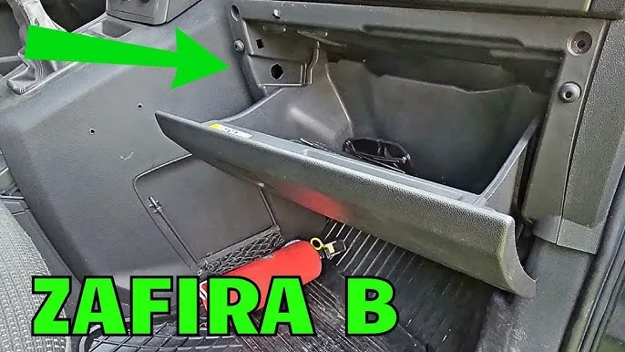 Opel Zafira A demontaż schowka pasażera