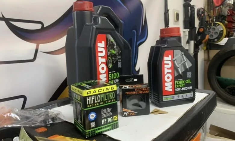 Motul 7100 vs 5100 tabela porównawcza