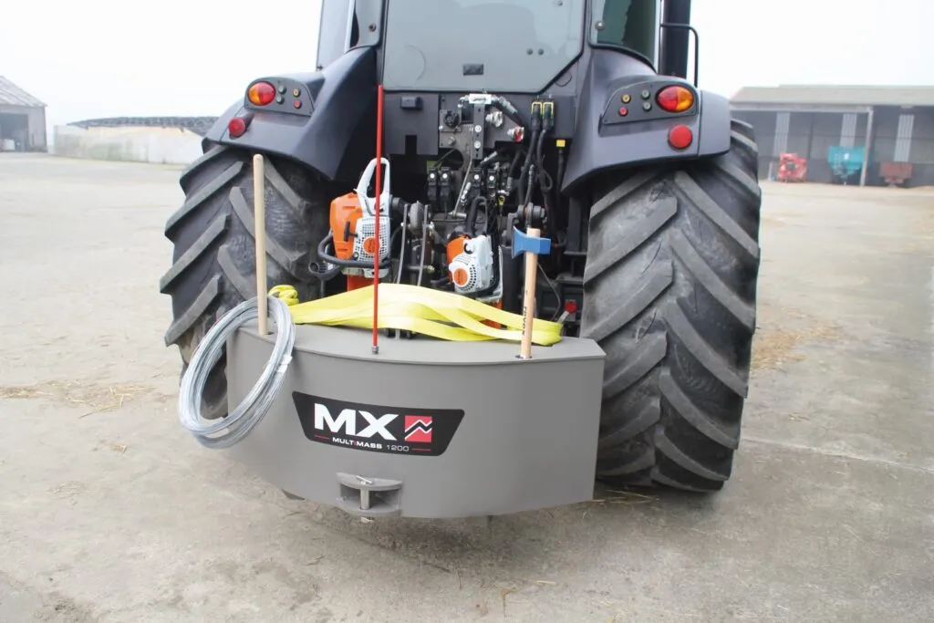 r&oacute;żne rodzaje obciążnik&oacute;w do ciągnika